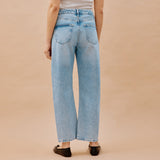 Relaxed Boyfriend Jeans in Light Wash