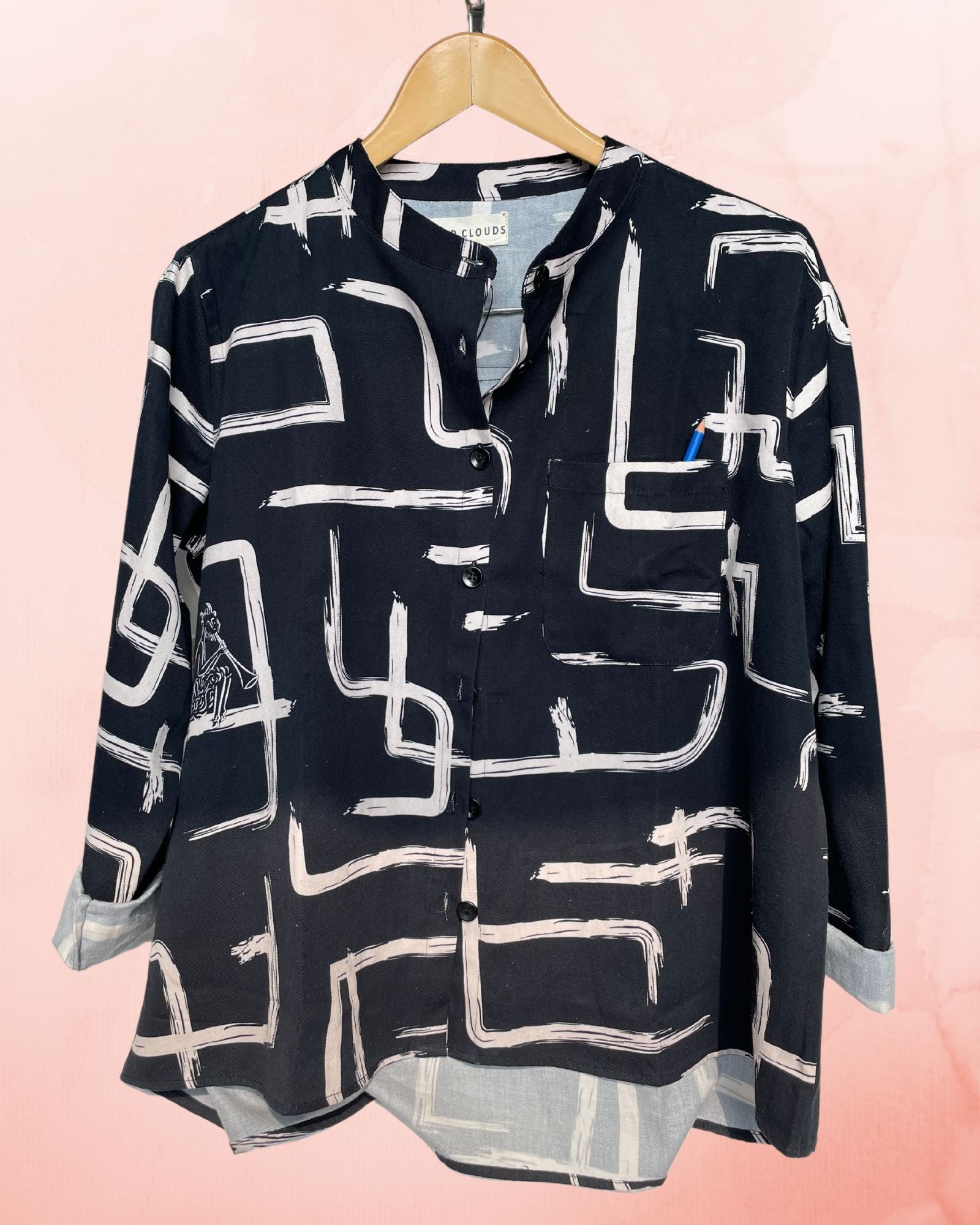 Black and white shirt with a check pocket