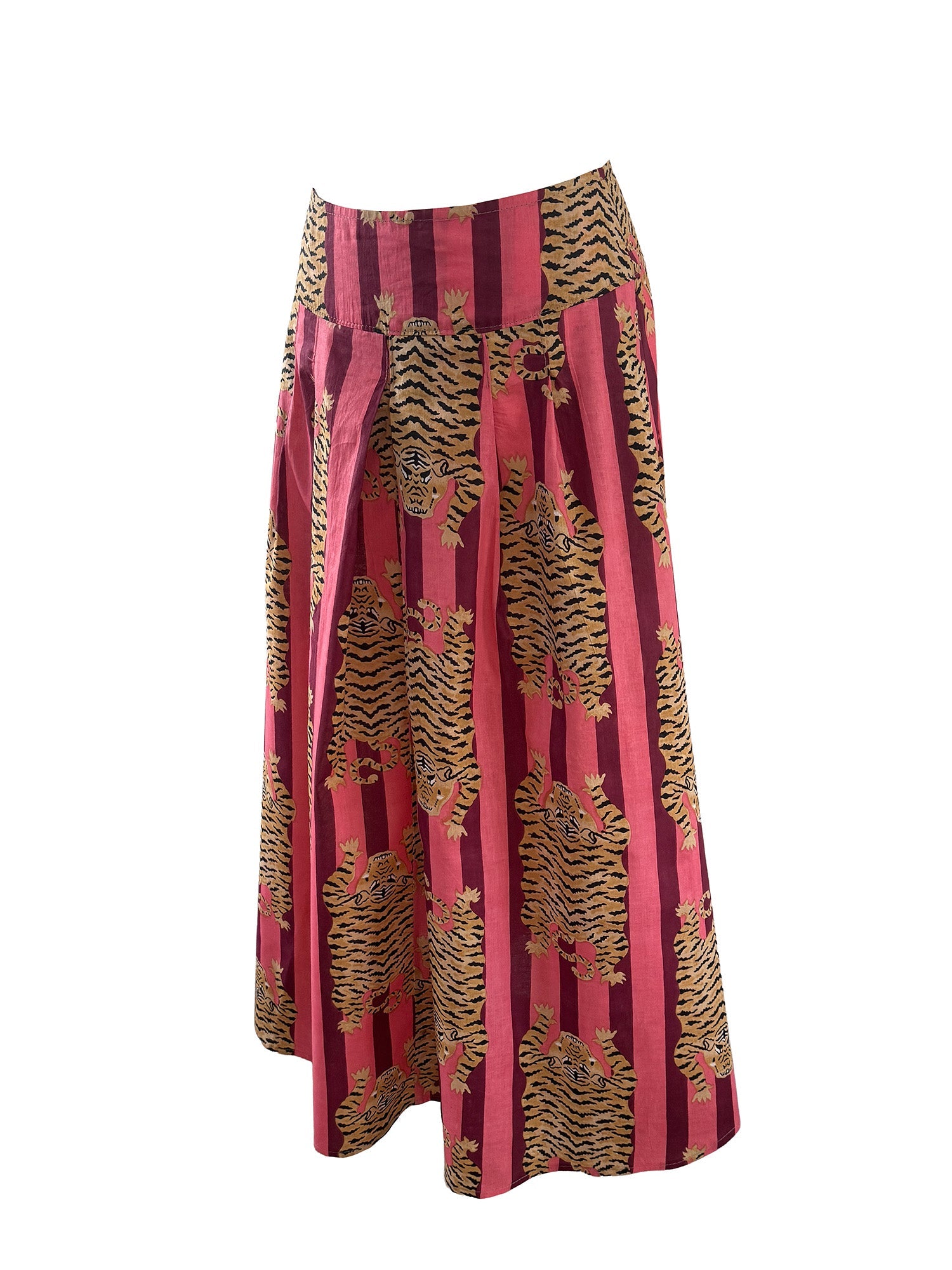Cotton skirt styled from The Well Worn