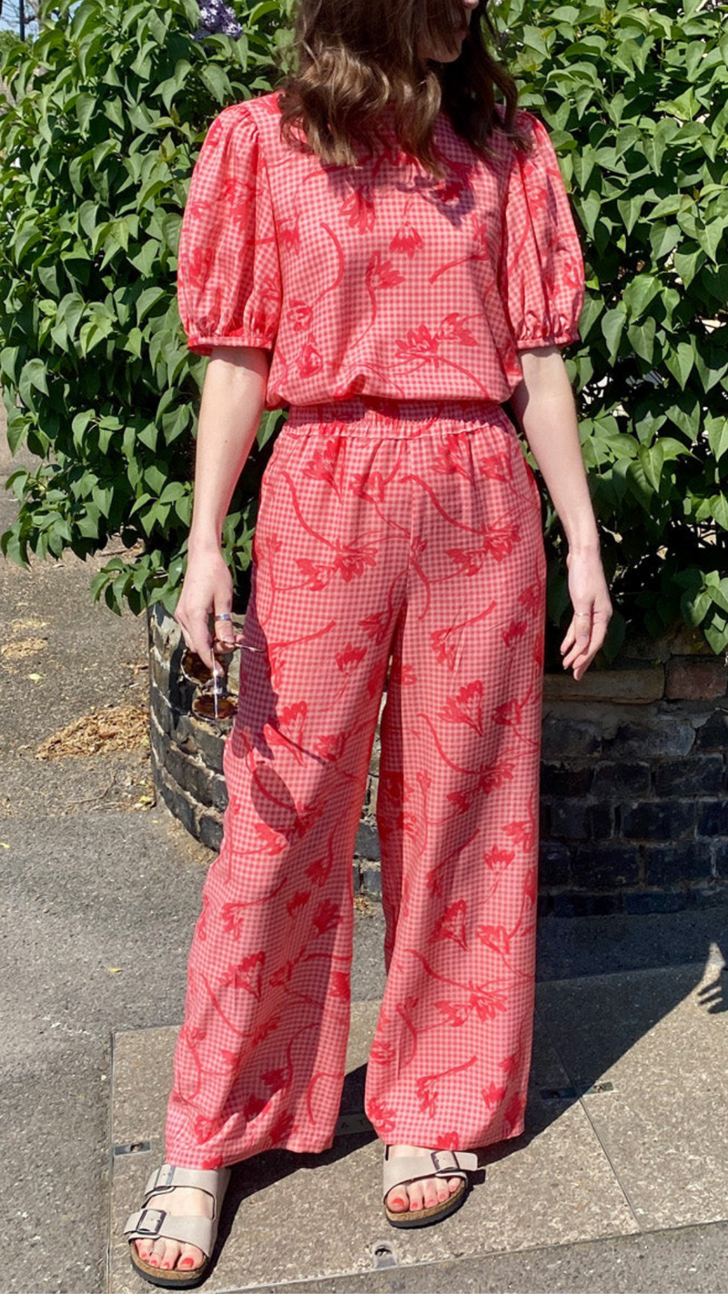 Posey Trouser in Rose Geo Blooms Print by Katrina & Re