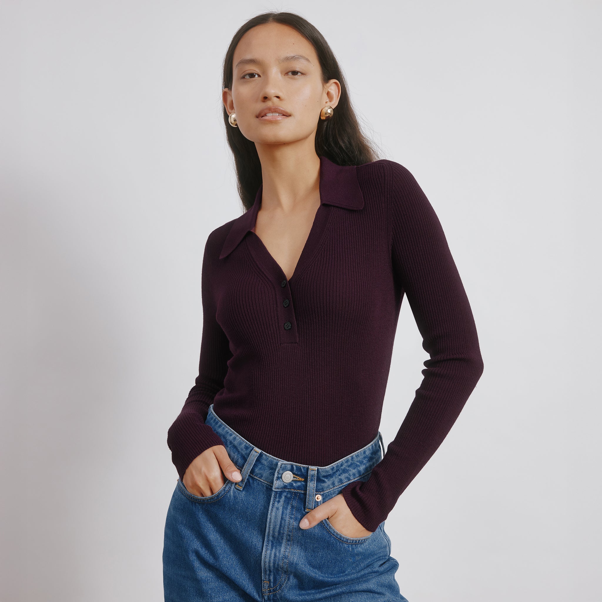 Ribbed V Neck Top by Albaray