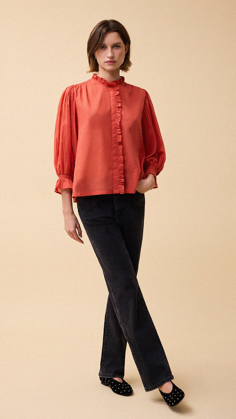 color:RED