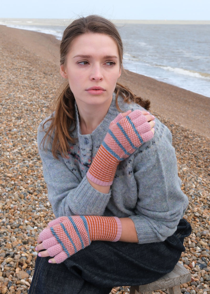 Tuck Stitch Fingerless Gloves in Angel Wing by Quinton + Chadwick