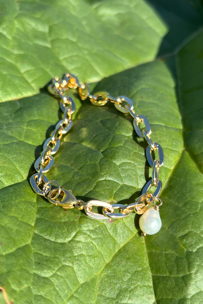 Hazel Bracelet by Alison Fern