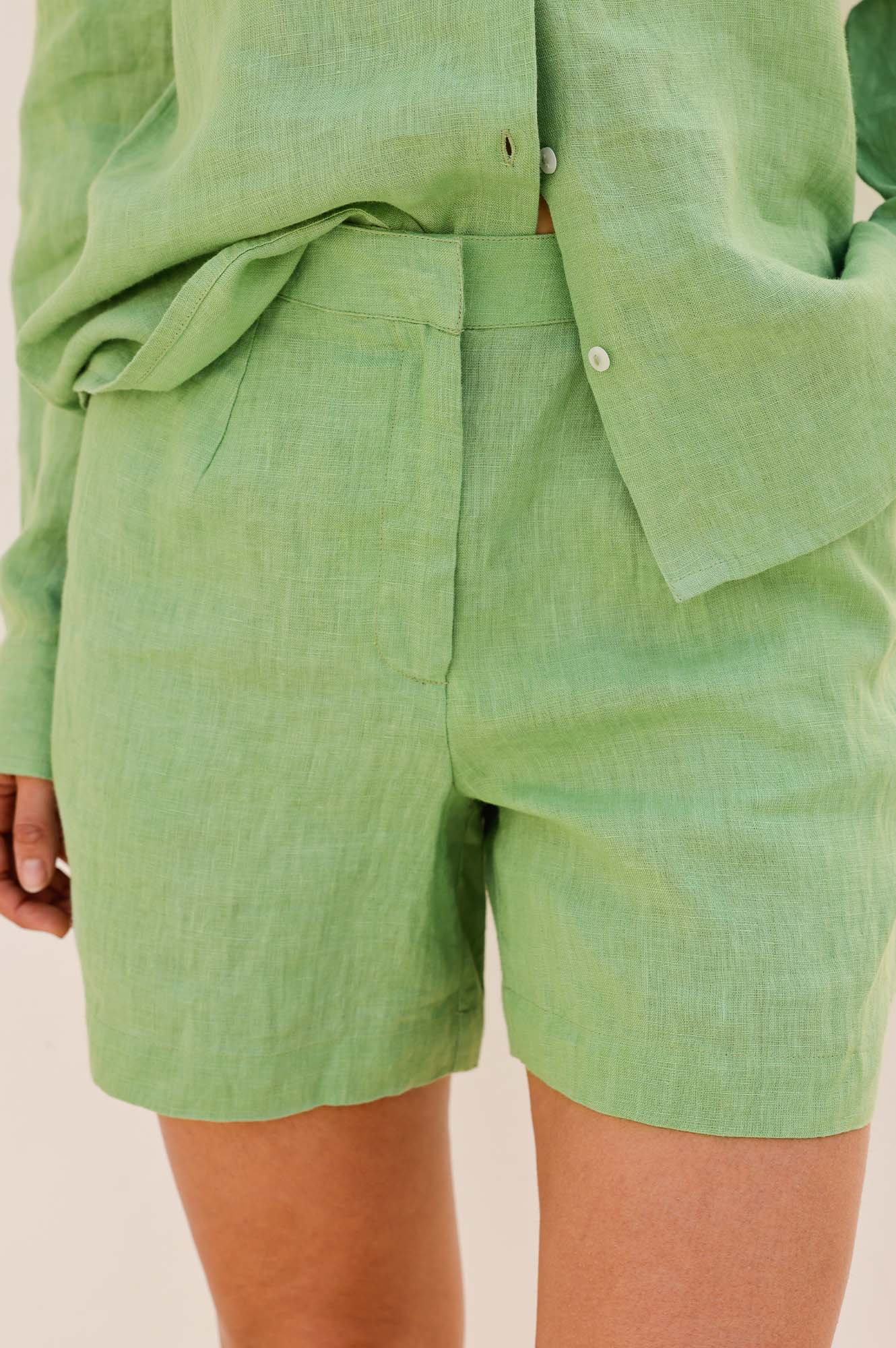 tailored shorts – alternate view