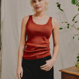 Merino Fine Knit Vest in Henna