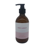 Our Muse Hand & Body Lotion is handmade in the UK in small batches from 100% natural ingredients. Made using our aromatherapy blend of Musing essential oils and 100% natural wax. Muse is an uplifting and cleansing blend of Geranium, Petitgrain and Frankincense 100% Essential Oils.