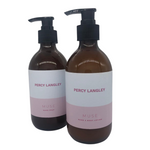 Our Muse Hand Soap is handmade in the UK in small batches from 100% natural ingredients. Made using our aromatherapy blend of Musing essential oils and 100% natural wax. Muse is an uplifting and cleansing blend of Geranium, Petitgrain and Frankincense 100% Essential Oils.
