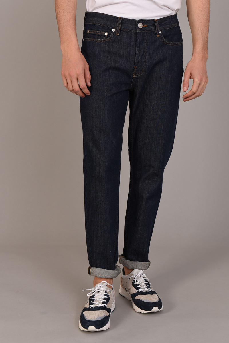 Tapered Jeans in Rinse Wash